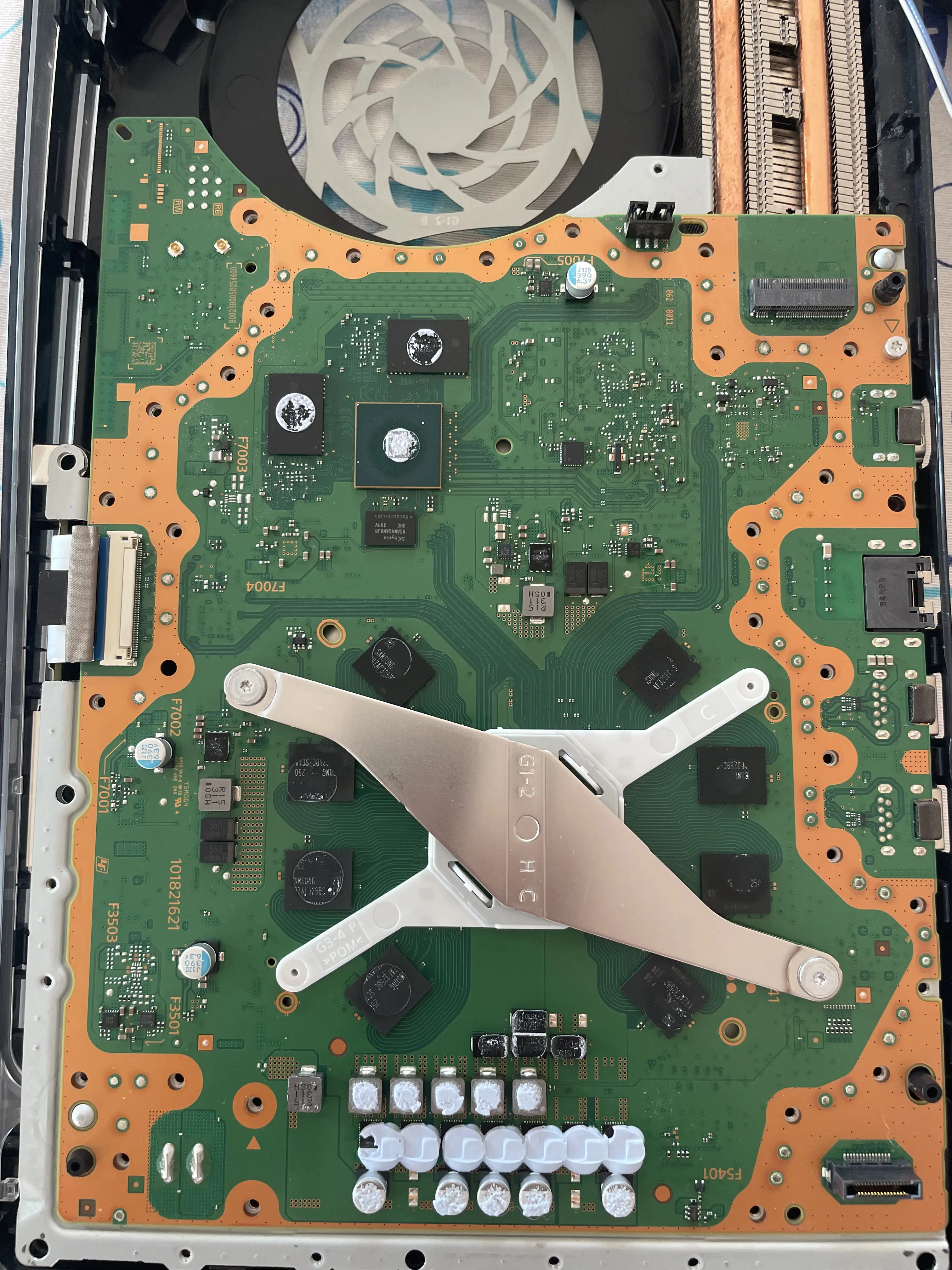 Forfait Entretien PS5 : Dépoussiérage & Remplacement Métal Liquide — photo 2